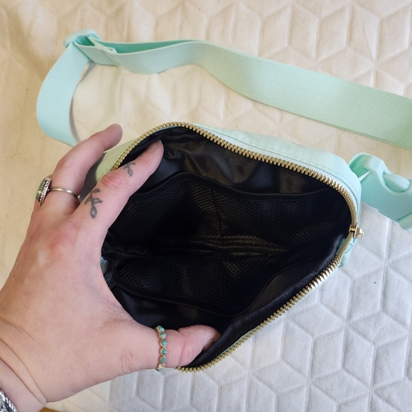 Purse - Picture 2 of 2